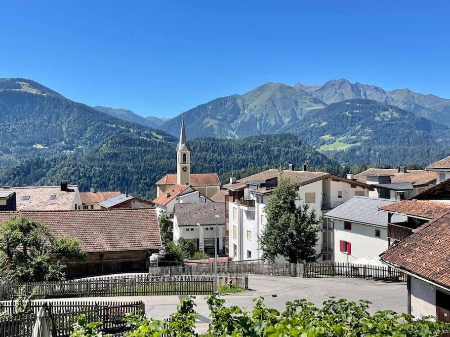 Swiss Chalet Near Flims Trin Exterior photo
